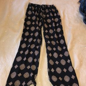 Fabrik Flowy pants black and tan pattern
